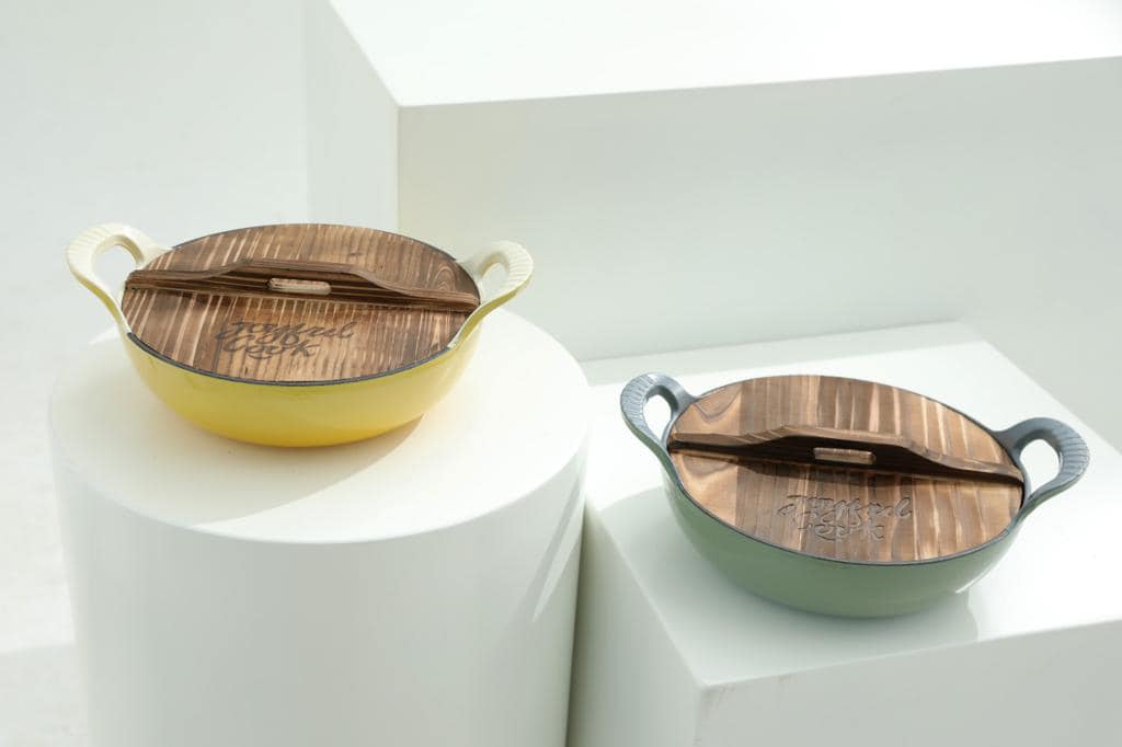 Joyful cook cookware